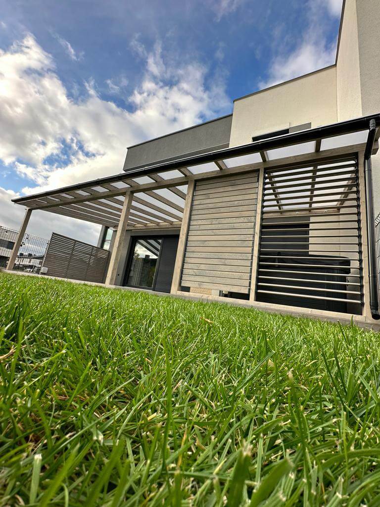 Żaluzje ogrodowe i zabudowy tarasów