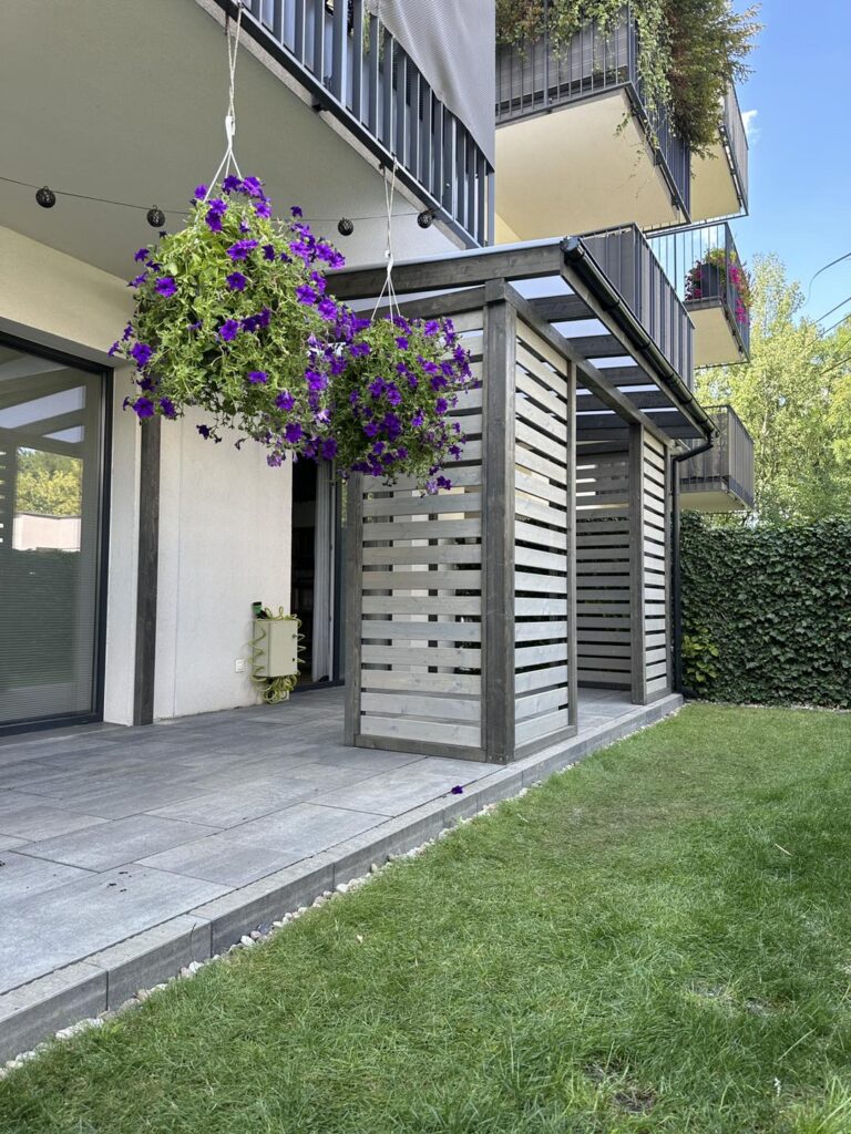 Narożna zabudowa tarasu